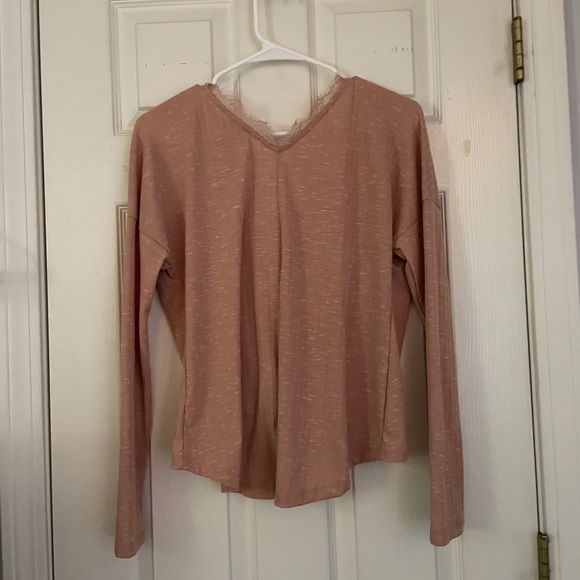 Franchescas twist front tee - Picture 4 of 4